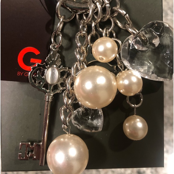 NWT G By Guess Silver Tone Key Chain - Picture 2 of 14